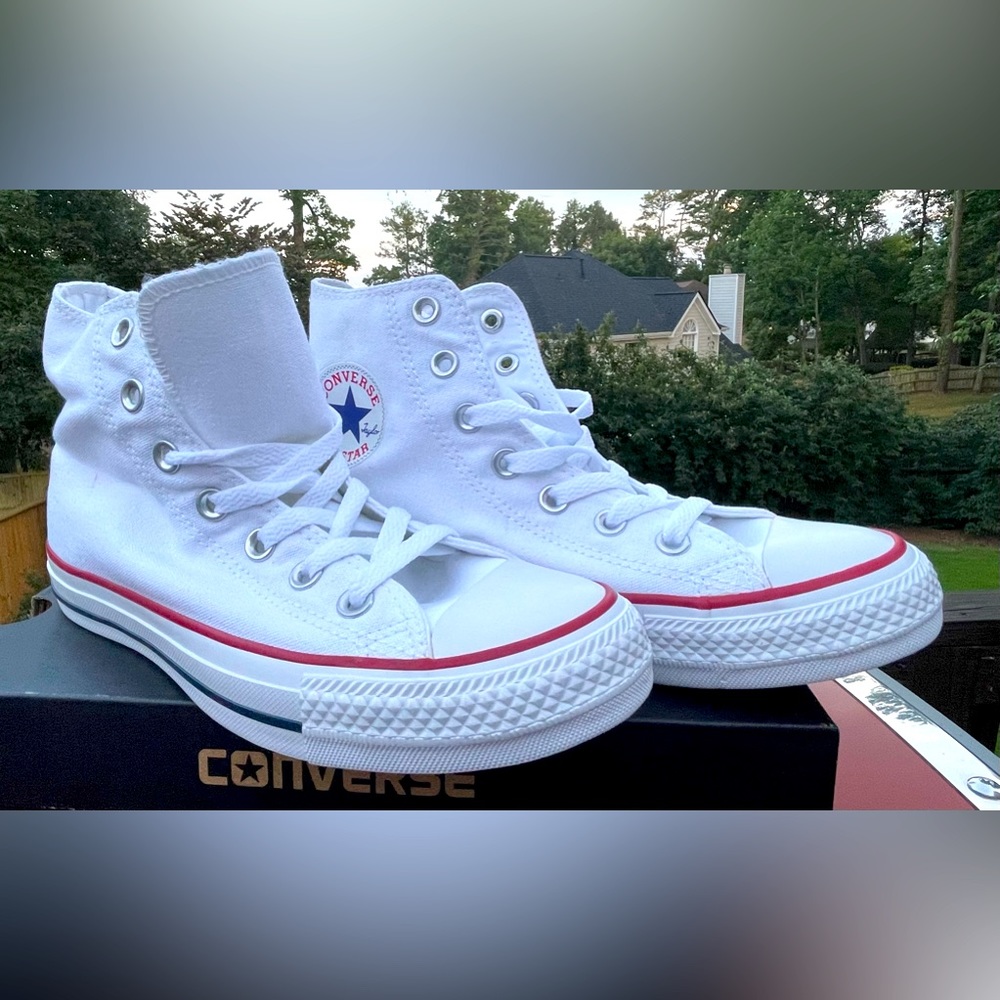 CONVERSE Chuck Taylor All Star High Tops White Size 7 Women’s Style W7650 NEW